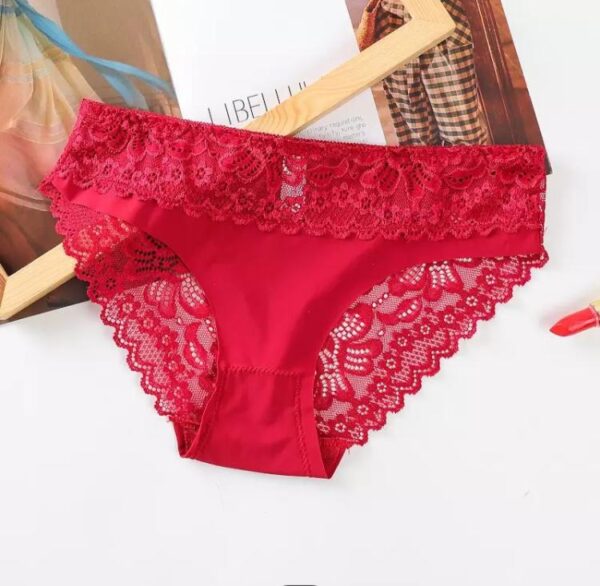 RED ULTRA-SMOOTH PANTIES